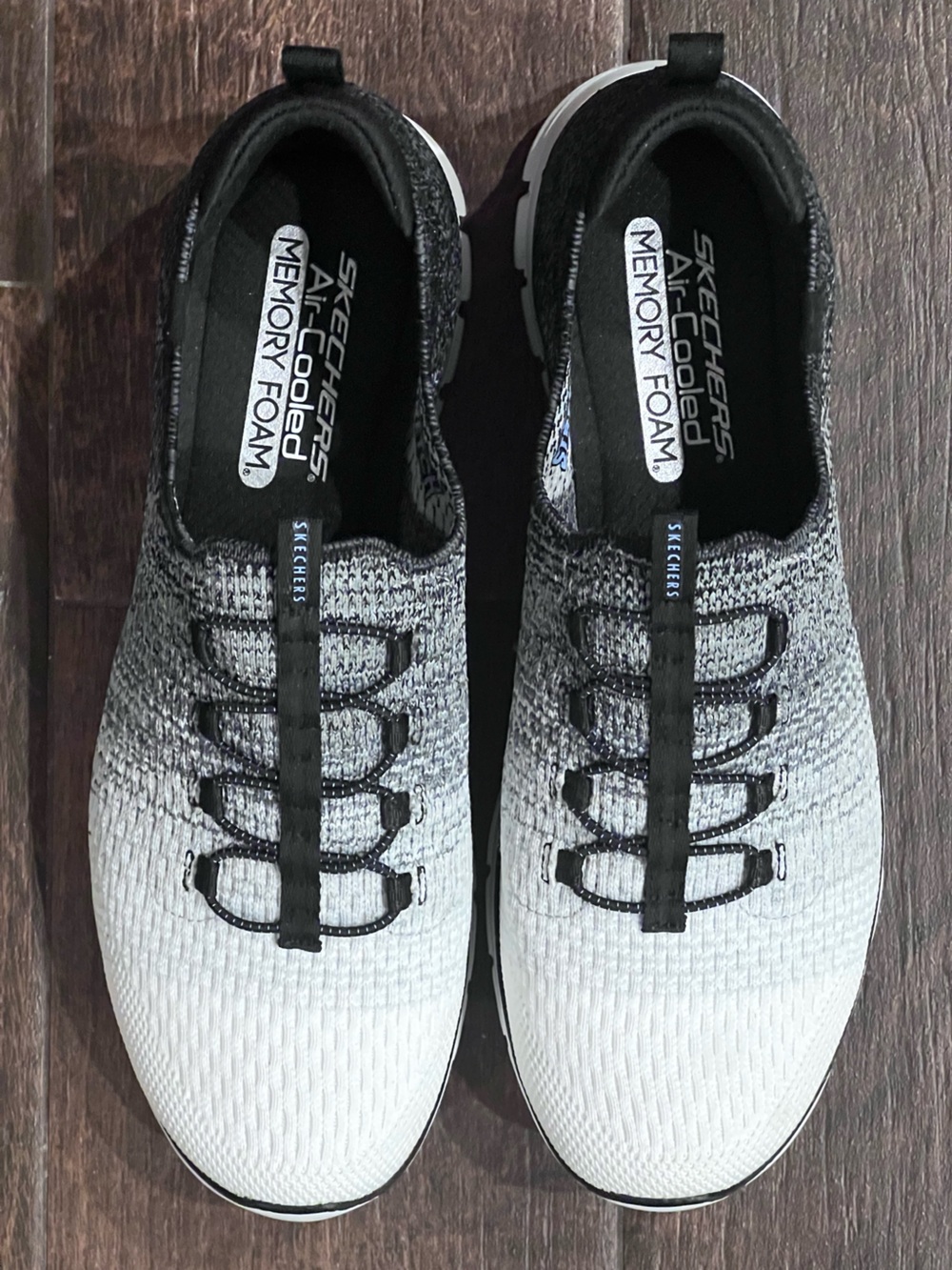 Skechers Luminate Sneaker